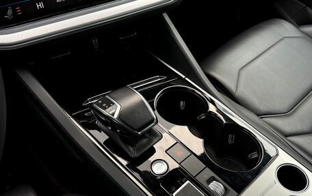 Volkswagen Touareg III, 2018 год, 4 680 000 рублей, 13 фотография