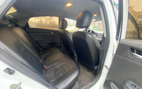 Hyundai Solaris II рестайлинг, 2020 год, 800 000 рублей, 10 фотография