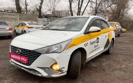 Hyundai Solaris II рестайлинг, 2020 год, 800 000 рублей, 8 фотография