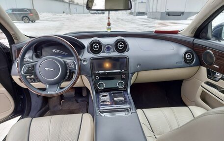 Jaguar XJ IV (X351), 2010 год, 2 250 000 рублей, 16 фотография