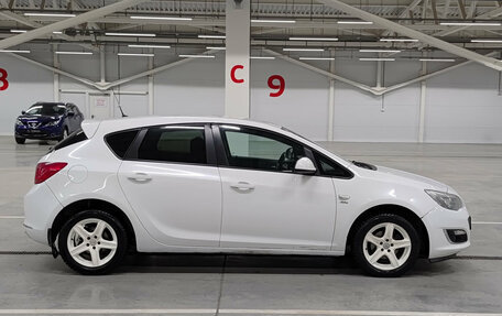 Opel Astra J, 2013 год, 660 000 рублей, 4 фотография