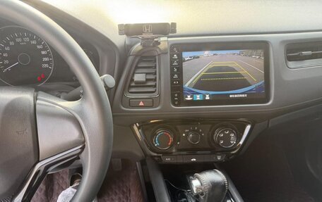 Honda Vezel, 2021 год, 1 685 000 рублей, 9 фотография