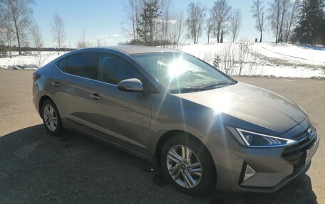 Hyundai Elantra VI рестайлинг, 2019 год, 1 430 000 рублей, 8 фотография