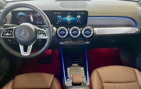 Mercedes-Benz GLB, 2022 год, 2 490 000 рублей, 7 фотография