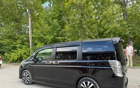 Honda Stepwgn IV, 2012 год, 1 690 000 рублей, 5 фотография