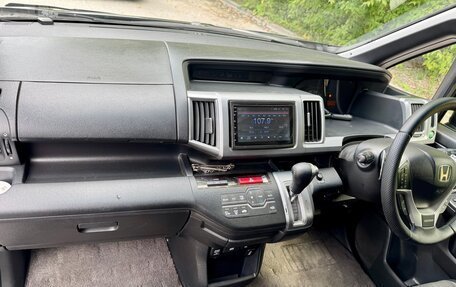 Honda Stepwgn IV, 2012 год, 1 690 000 рублей, 14 фотография