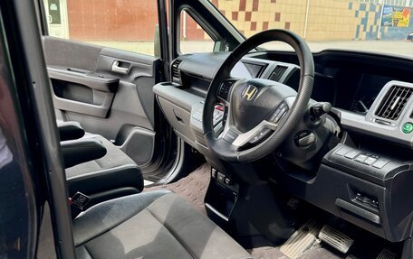 Honda Stepwgn IV, 2012 год, 1 690 000 рублей, 17 фотография