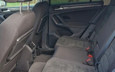 Volkswagen Tiguan II, 2020 год, 3 200 000 рублей, 11 фотография