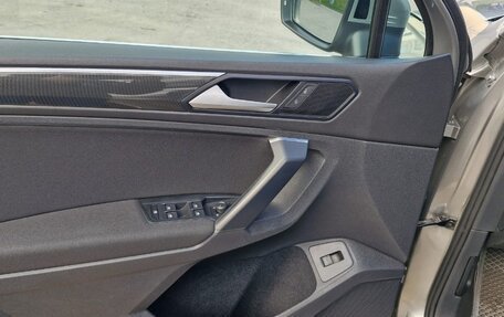 Volkswagen Tiguan II, 2020 год, 3 200 000 рублей, 21 фотография