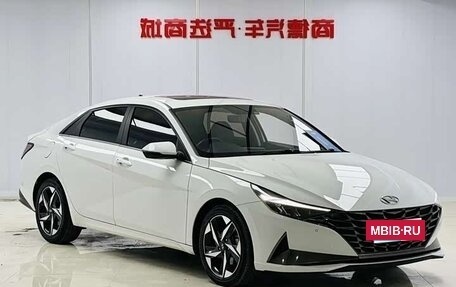 Hyundai Elantra, 2022 год, 1 650 000 рублей, 3 фотография