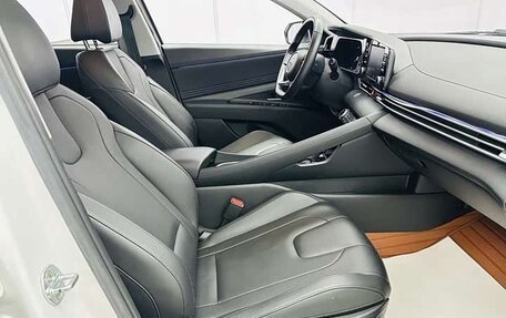 Hyundai Elantra, 2022 год, 1 650 000 рублей, 11 фотография