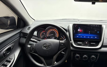 Toyota Yaris XP150 рестайлинг, 2022 год, 1 420 000 рублей, 5 фотография