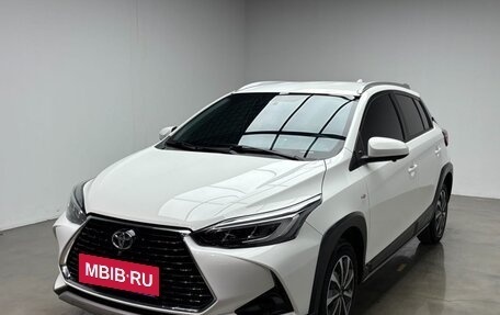 Toyota Yaris XP150 рестайлинг, 2022 год, 1 420 000 рублей, 2 фотография