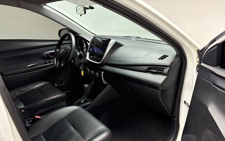 Toyota Yaris XP150 рестайлинг, 2022 год, 1 420 000 рублей, 11 фотография