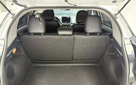 Toyota Yaris XP150 рестайлинг, 2022 год, 1 420 000 рублей, 19 фотография