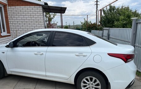 Hyundai Solaris II рестайлинг, 2019 год, 1 600 000 рублей, 5 фотография