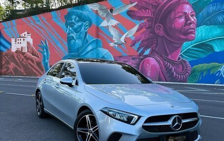 Mercedes-Benz A-Класс, 2021 год, 2 200 000 рублей, 1 фотография