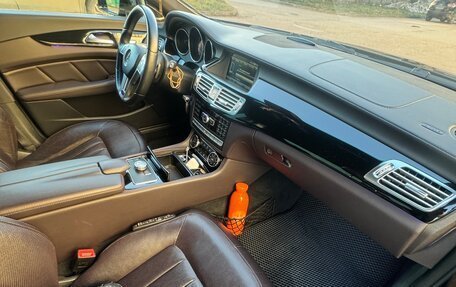 Mercedes-Benz CLS, 2013 год, 2 700 000 рублей, 21 фотография