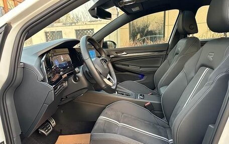 Volkswagen Golf VIII, 2022 год, 2 150 000 рублей, 7 фотография