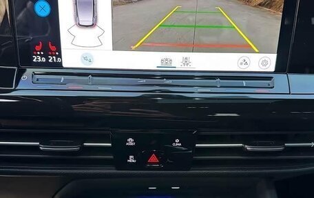 Volkswagen Golf VIII, 2022 год, 2 150 000 рублей, 12 фотография