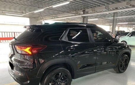 Chevrolet TrailBlazer, 2022 год, 1 800 000 рублей, 3 фотография