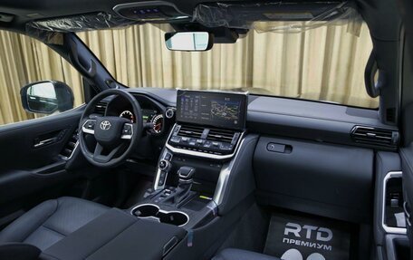 Toyota Land Cruiser, 2025 год, 14 850 000 рублей, 8 фотография