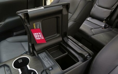 Toyota Land Cruiser, 2025 год, 14 850 000 рублей, 14 фотография