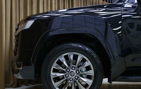 Toyota Land Cruiser, 2025 год, 14 850 000 рублей, 26 фотография