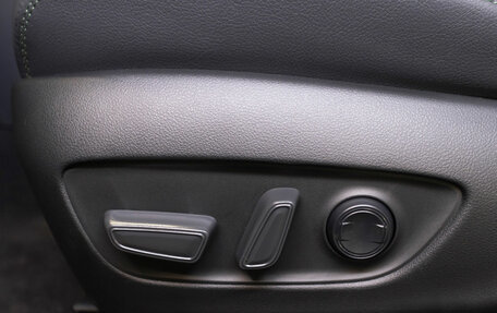 Toyota RAV4, 2025 год, 4 400 000 рублей, 16 фотография