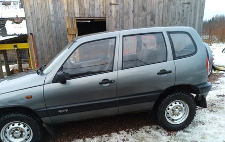 Chevrolet Niva I рестайлинг, 2004 год, 240 000 рублей, 7 фотография