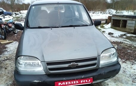 Chevrolet Niva I рестайлинг, 2004 год, 240 000 рублей, 9 фотография