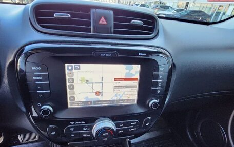 KIA Soul II рестайлинг, 2017 год, 1 170 000 рублей, 13 фотография