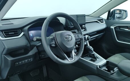 Toyota RAV4, 2025 год, 4 300 000 рублей, 12 фотография