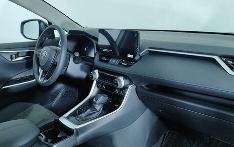 Toyota RAV4, 2025 год, 4 300 000 рублей, 26 фотография