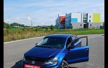 Volkswagen Polo VI (EU Market), 2018 год, 940 000 рублей, 2 фотография