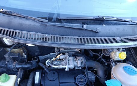 Volkswagen Transporter T5 рестайлинг, 2006 год, 1 249 000 рублей, 12 фотография