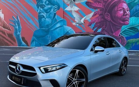 Mercedes-Benz A-Класс, 2021 год, 2 200 000 рублей, 3 фотография
