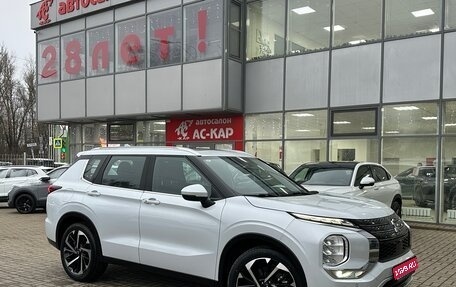 Mitsubishi Outlander, 2023 год, 4 299 000 рублей, 1 фотография