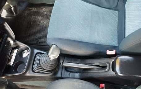 Mazda 323, 1997 год, 320 000 рублей, 9 фотография