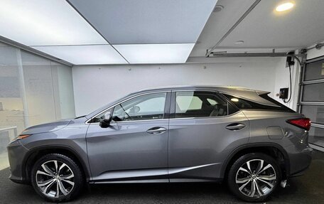 Lexus RX IV рестайлинг, 2017 год, 3 940 000 рублей, 10 фотография