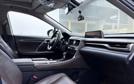 Lexus RX IV рестайлинг, 2017 год, 3 940 000 рублей, 13 фотография