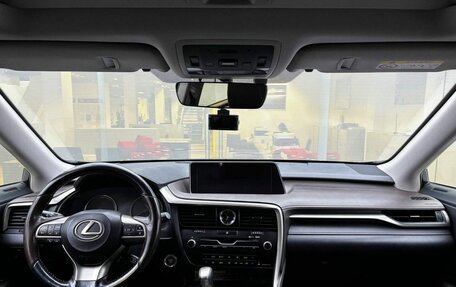 Lexus RX IV рестайлинг, 2017 год, 3 940 000 рублей, 17 фотография