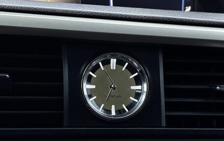 Lexus RX IV рестайлинг, 2017 год, 3 940 000 рублей, 29 фотография