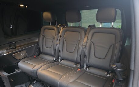 Mercedes-Benz V-Класс, 2025 год, 14 000 000 рублей, 24 фотография