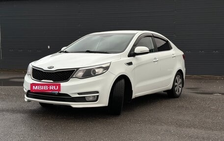 KIA Rio III рестайлинг, 2015 год, 1 064 000 рублей, 2 фотография