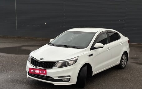 KIA Rio III рестайлинг, 2015 год, 1 064 000 рублей, 3 фотография