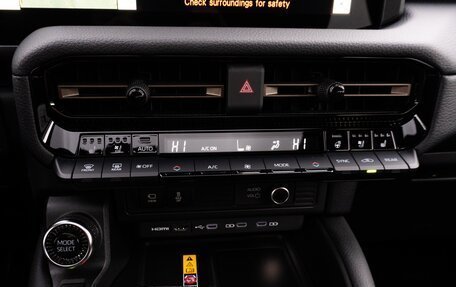 Toyota Land Cruiser Prado, 2025 год, 14 150 000 рублей, 20 фотография