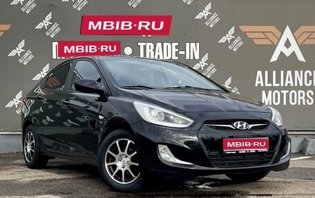 Hyundai Solaris II рестайлинг, 2013 год, 895 000 рублей, 1 фотография