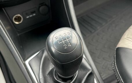 Hyundai Solaris II рестайлинг, 2013 год, 895 000 рублей, 23 фотография