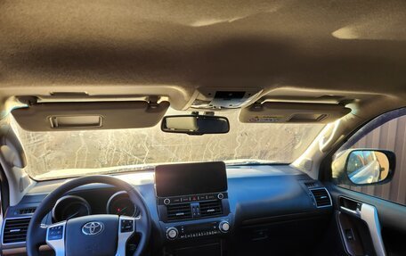 Toyota Land Cruiser Prado 150 рестайлинг 2, 2014 год, 3 330 000 рублей, 7 фотография